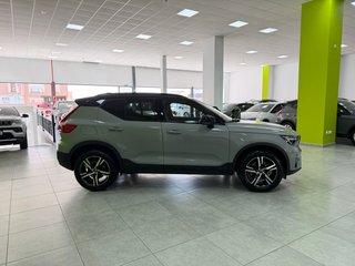 Volvo XC40 Plus Dark 2.0 B3 G 163CV Auto MHEV !!!!