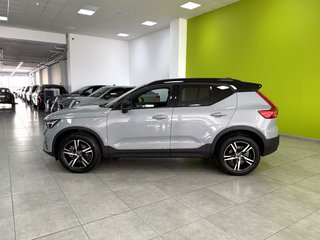 Volvo XC40 Plus Dark 2.0 B3 G 163CV Auto MHEV !!!!