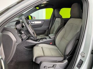 Volvo XC40 Plus Dark 2.0 B3 G 163CV Auto MHEV !!!!