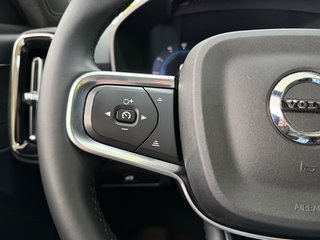 Volvo XC40 Plus Dark 2.0 B3 G 163CV Auto MHEV !!!!