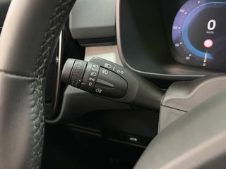Volvo XC40 Plus Dark 2.0 B3 G 163CV Auto MHEV !!!!