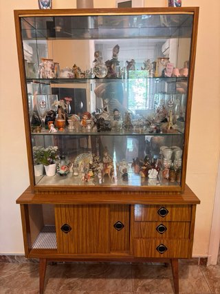 Mueble vintage vitrina y aparador