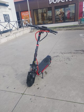 Patín Eléctrico SEGWAY ZT3 Negro y Rojo