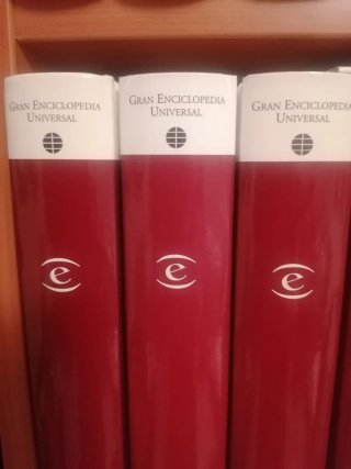 Enciclopedia universal, y más (30 tomos)