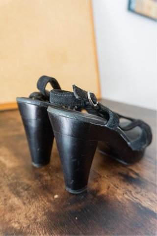 Sandalias Camila's Tacón Plataforma Ante Negro