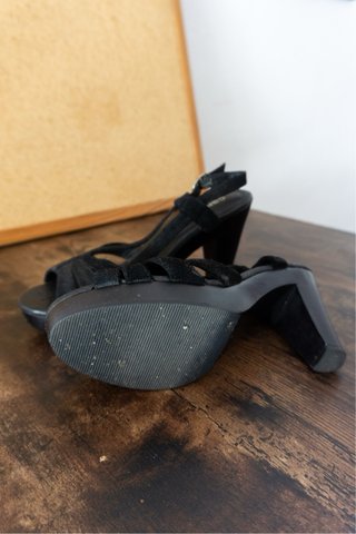 Sandalias Camila's Tacón Plataforma Ante Negro