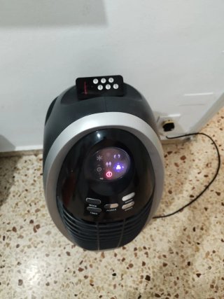 Enfriador de aire negro y plateado