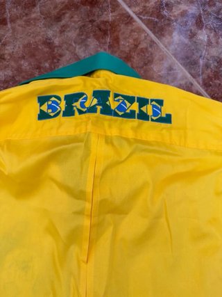 Camisa amarilla y verde hombre