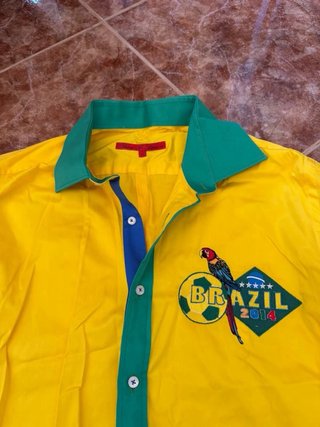 Camisa amarilla y verde hombre