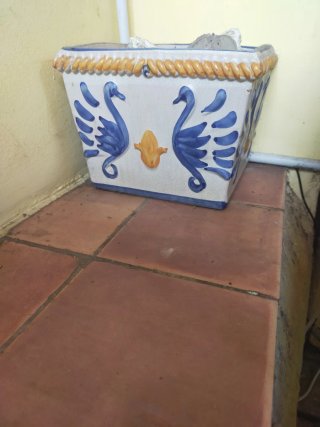 Vaso quadrato ceramica cigni blu