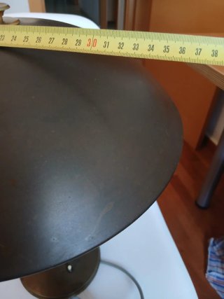 Lámpara de diseño antigua