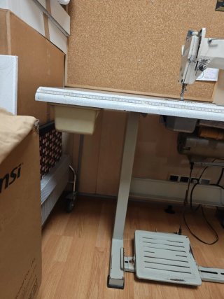 Máquina de coser industrial