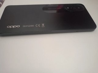 Móvil Oppo Negro