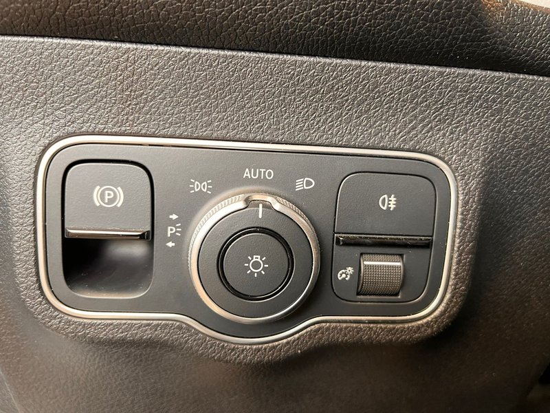 Mercedes-Benz GLB 2.0 200 D DCT 2022, foto 32