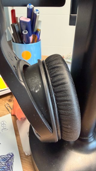 Auriculares Trevi Inalámbricos y Earbuds