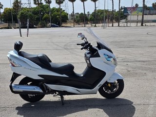Suzuki Burgman 400 2016 - 30.000 km