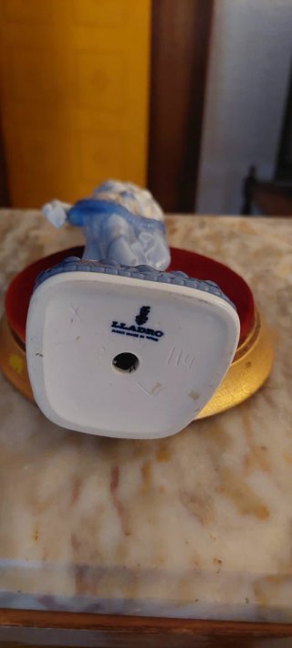 Bailarina Hindú Lladró Porcelana Azul y Blanca