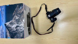 CANON EOS 2000D COMO NUEVA