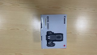 CANON EOS 2000D COMO NUEVA