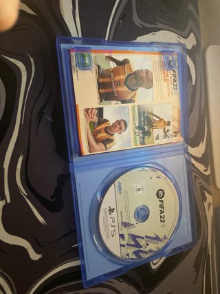 PS5 FIFA 22 y FIFA 25
