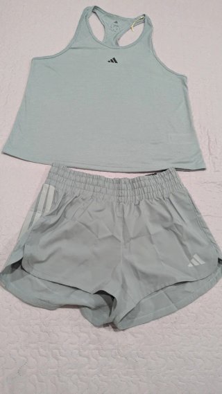 Conjunto deportivo Adidas verde Talla L