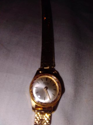 Reloj Sandoz Dorado Mujer