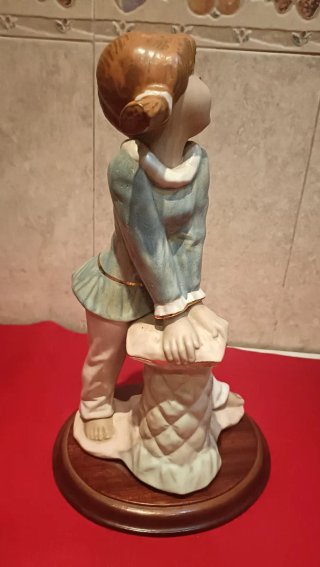Escultura porcelana decorativa