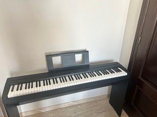 Piano Digital Yamaha P-45 con Soporte