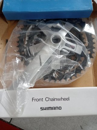 Conjunto Bielas Shimano Altus C10 en su caja