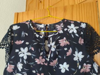 Vestido estampado floral corto sin estrenar