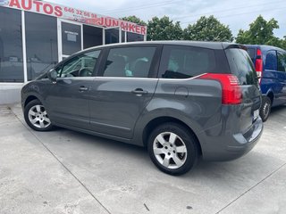 Peugeot 5008 2012