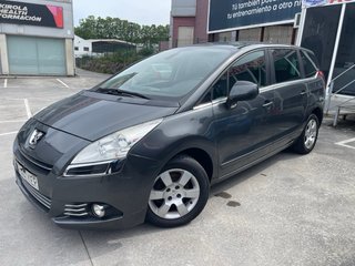 Peugeot 5008 2012
