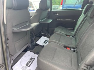 Peugeot 5008 2012