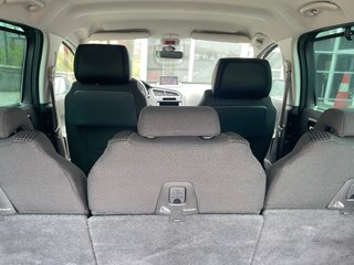 Peugeot 5008 2012