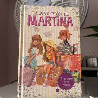 Vendo 4libros mas uno de regalo por 20euros