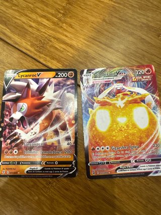 2 Cartas Pokémon: Lycanroc V y Cinderace VMAX