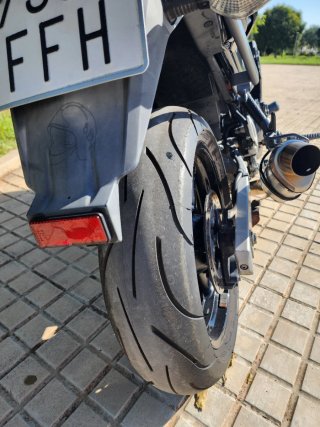 Suzuki Bandit GSF 650 Negra