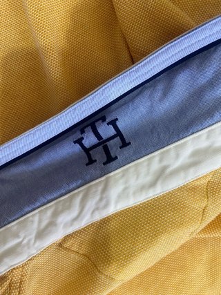Polo Tommy Hilfiger Amarillo y Blanco