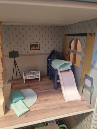 Casita de muñecas grande