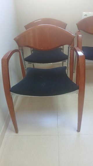 Silla de oficina moderna 20 € por silla.