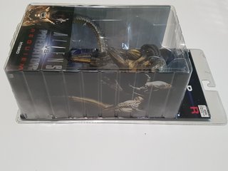 NECA Alien vs Predator Requiem Predalien open ver