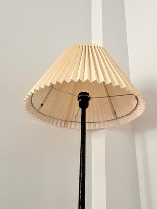 Lampada da terra con interruttore