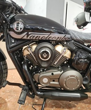 Benda Napoleón 125 Negra