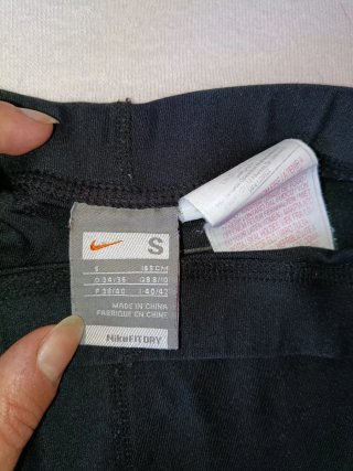 Leggings Nike FIT DRY neri a zampa