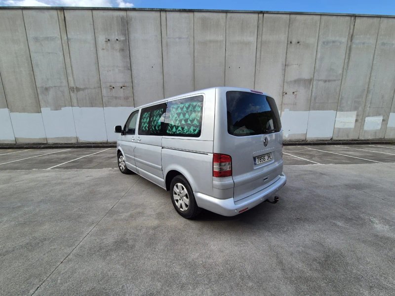Volkswagen Multivan 2004 - foto 1