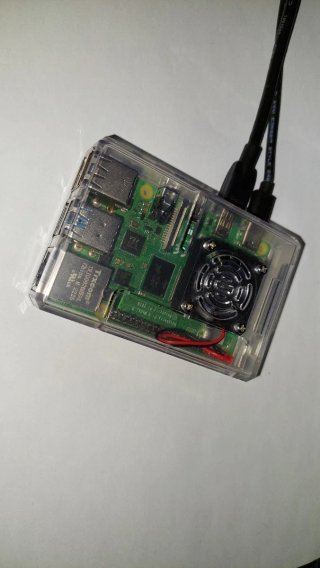 Raspberry Pi 4 4GB con Carcasa y Ventilador