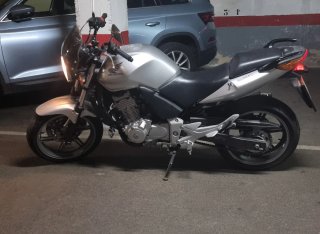 Honda CBF 500 Naked Plata abs