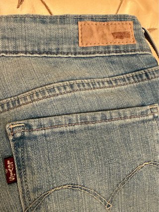 Pantalón Levi's Mujer,Azul claro. Talla 36-38