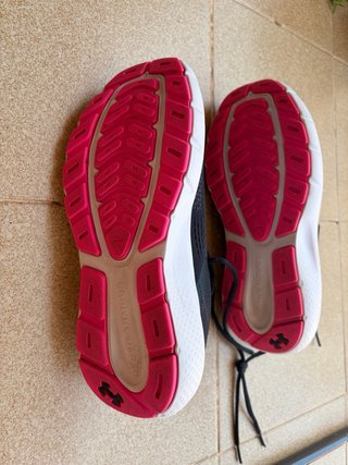 Under Armour Charged Rogue 5 Mujer Negro/Rosa