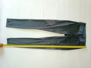 Leggings Adidas neri con inserti in mesh